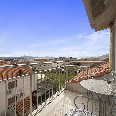 Nikola Apartman